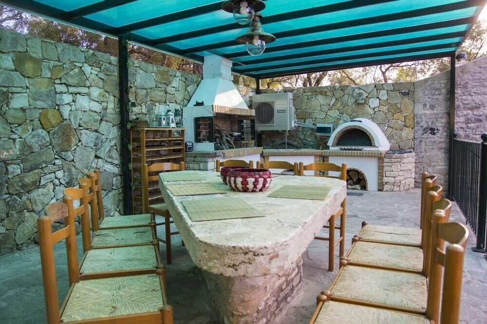 Фото Su La Strata house by CorfuEscapes