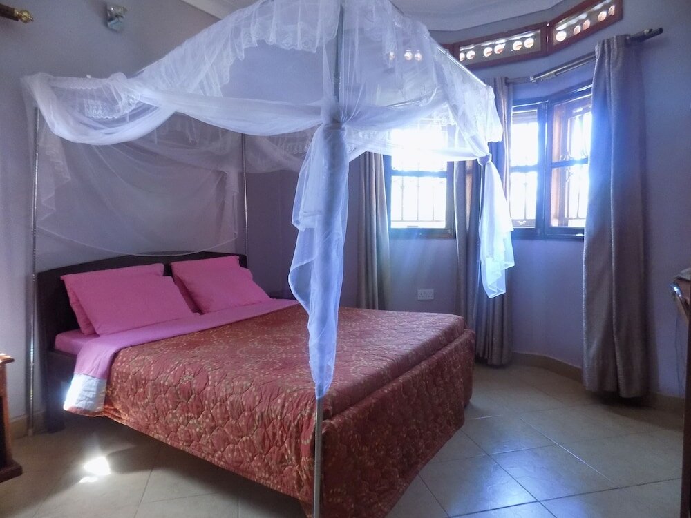 Фото Elgon Heights Motel