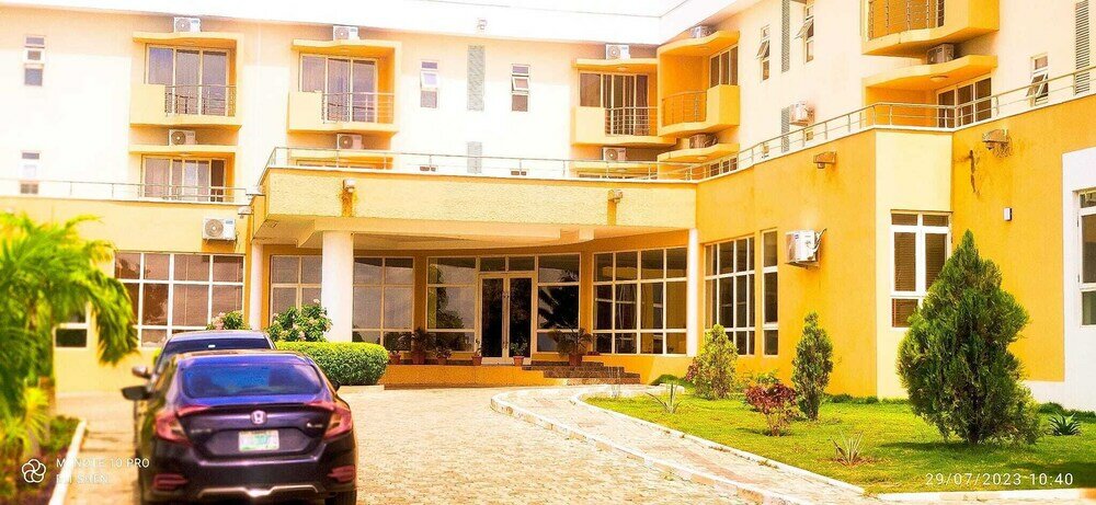 Фото Golden Alpine Hotel and Resort