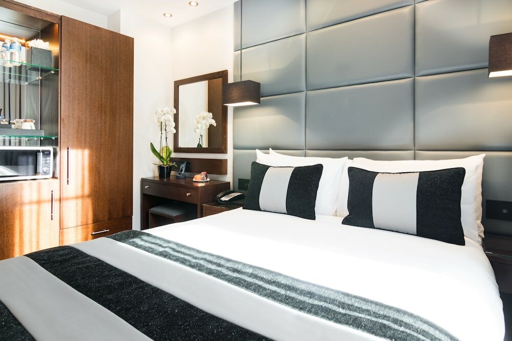 Фото The Devonshire