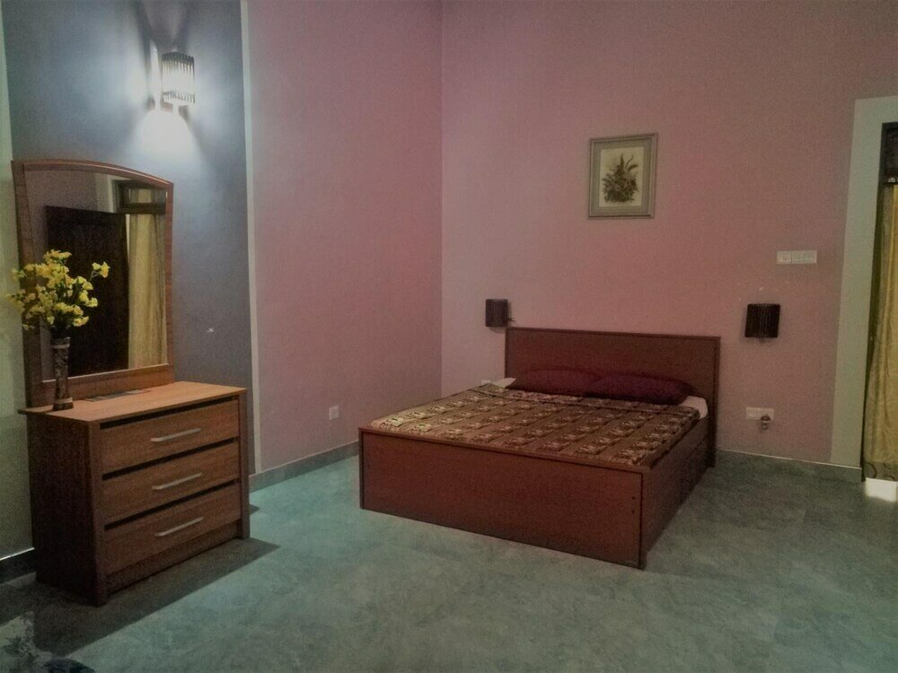 Фото Peacock Garden Villa