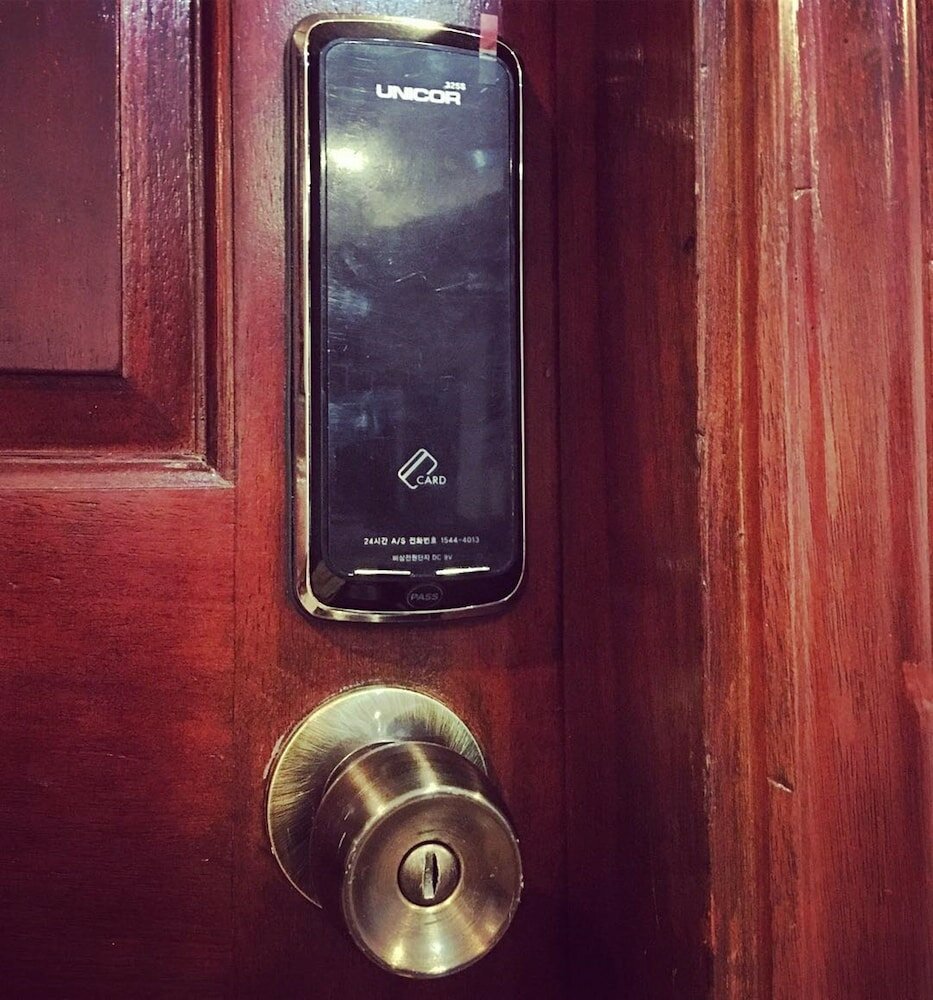 Фото Spinning Cat Hostel - Adults Only