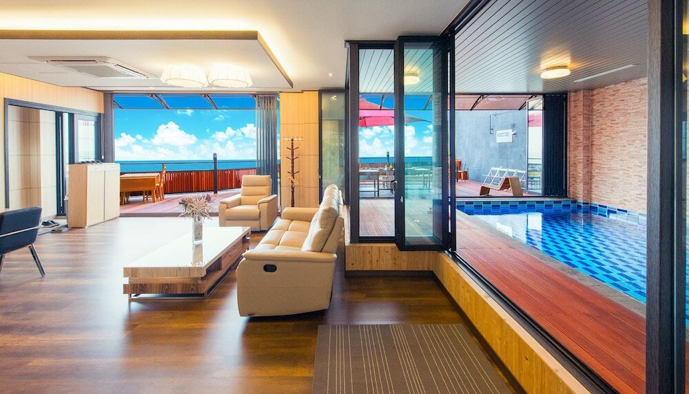 Фото Sun&Moon Pool Villa