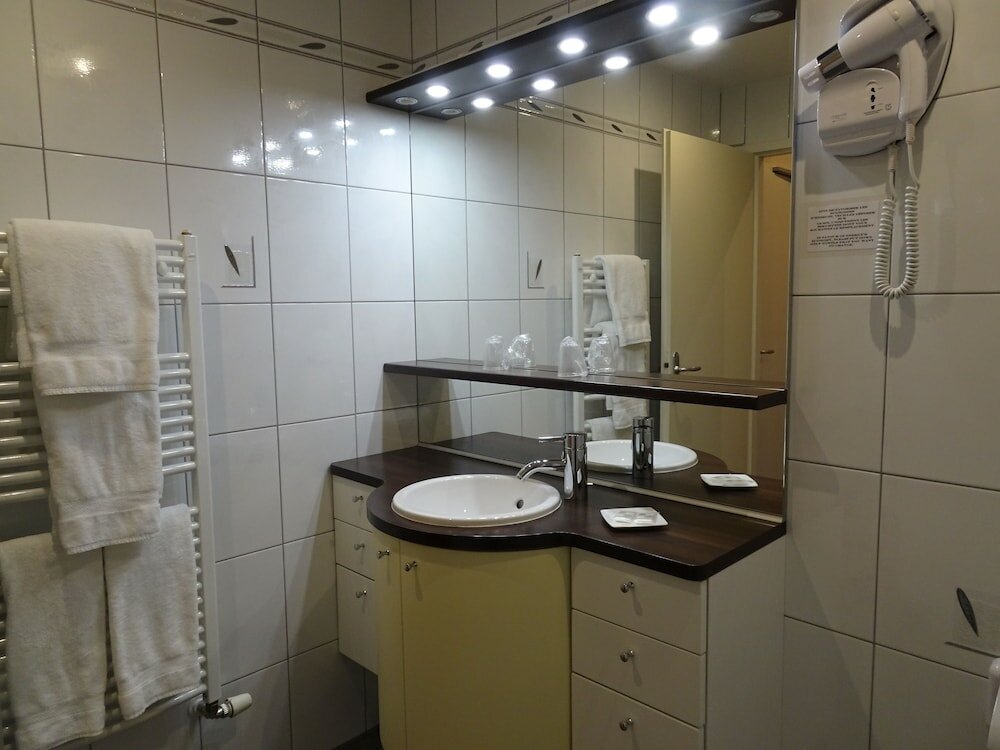 Фото Hotel La Guimbarde