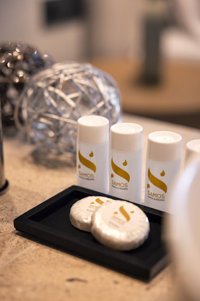 Фото Erato Seaside Hotel