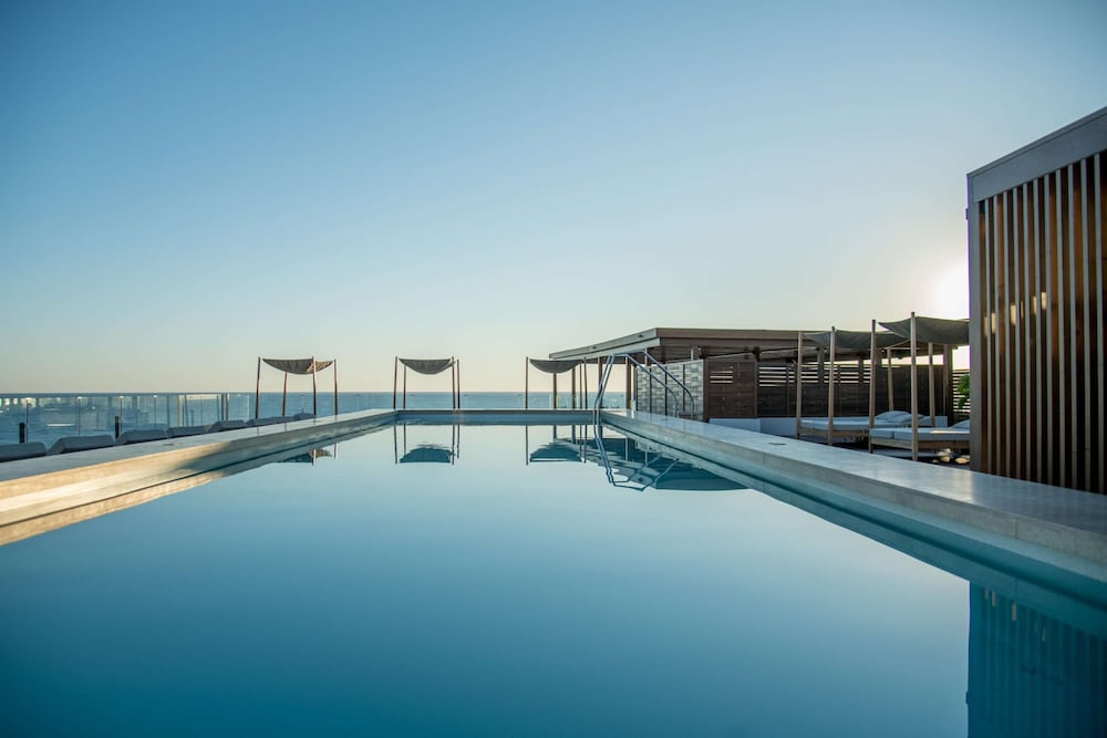 Фото Akasha Beach Hotel & SPA