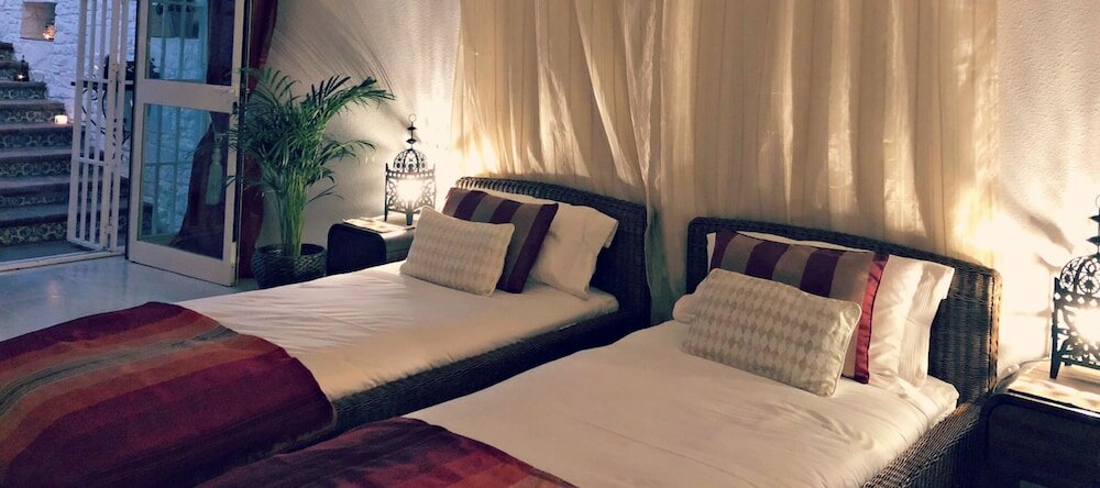 Фото Villa Breeze Boutique Guest Rooms Marbella