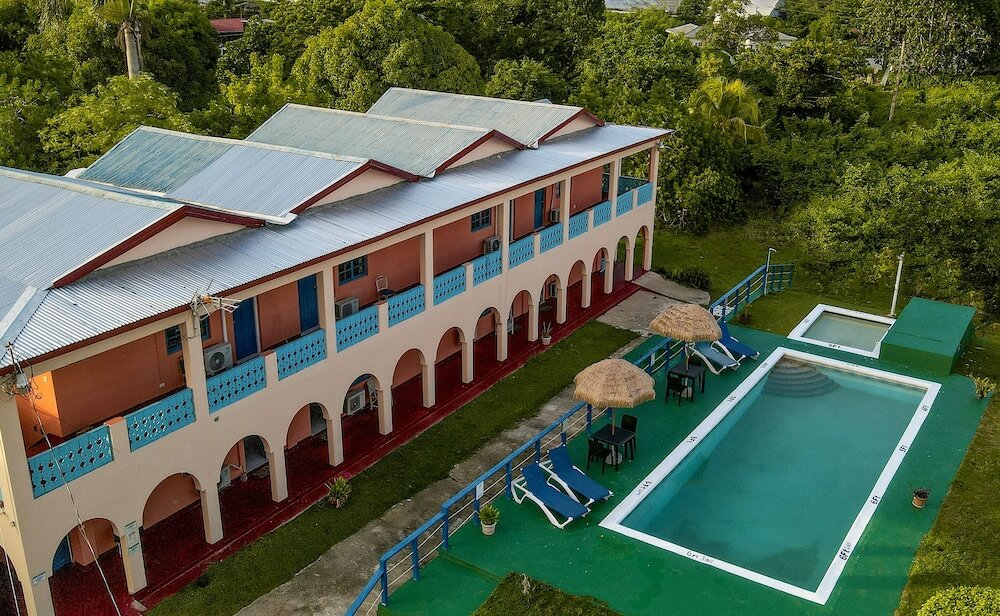 Фото отеля 2