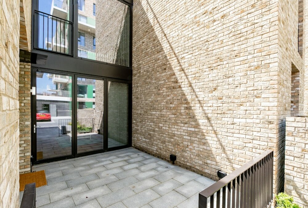 Фото Modern Townhouse Near 02 Arena & Excel