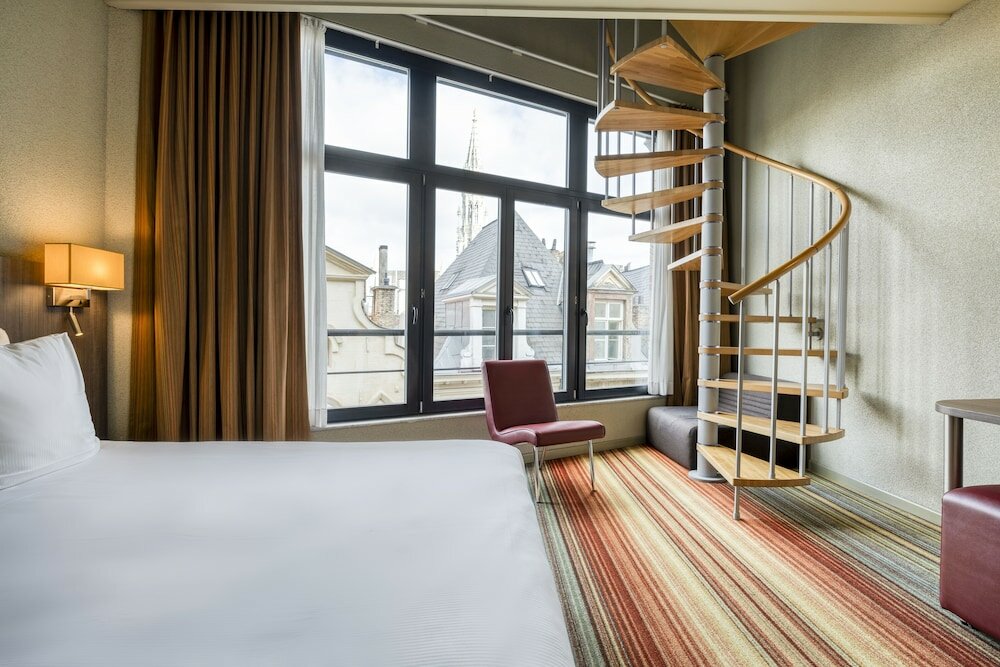 Фото Hotel Alma Grand Place