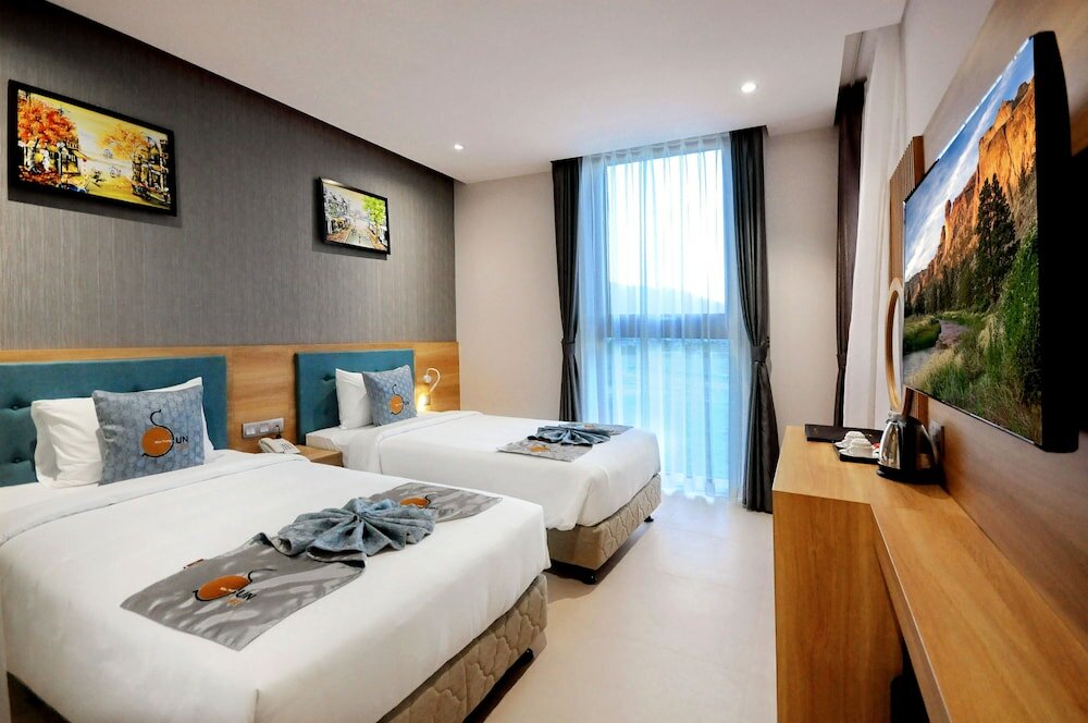 Фото Sun Kiss Hotel