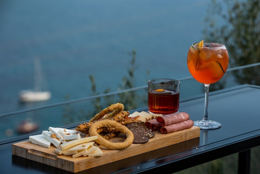 Фото Manifest Boutique Hotel