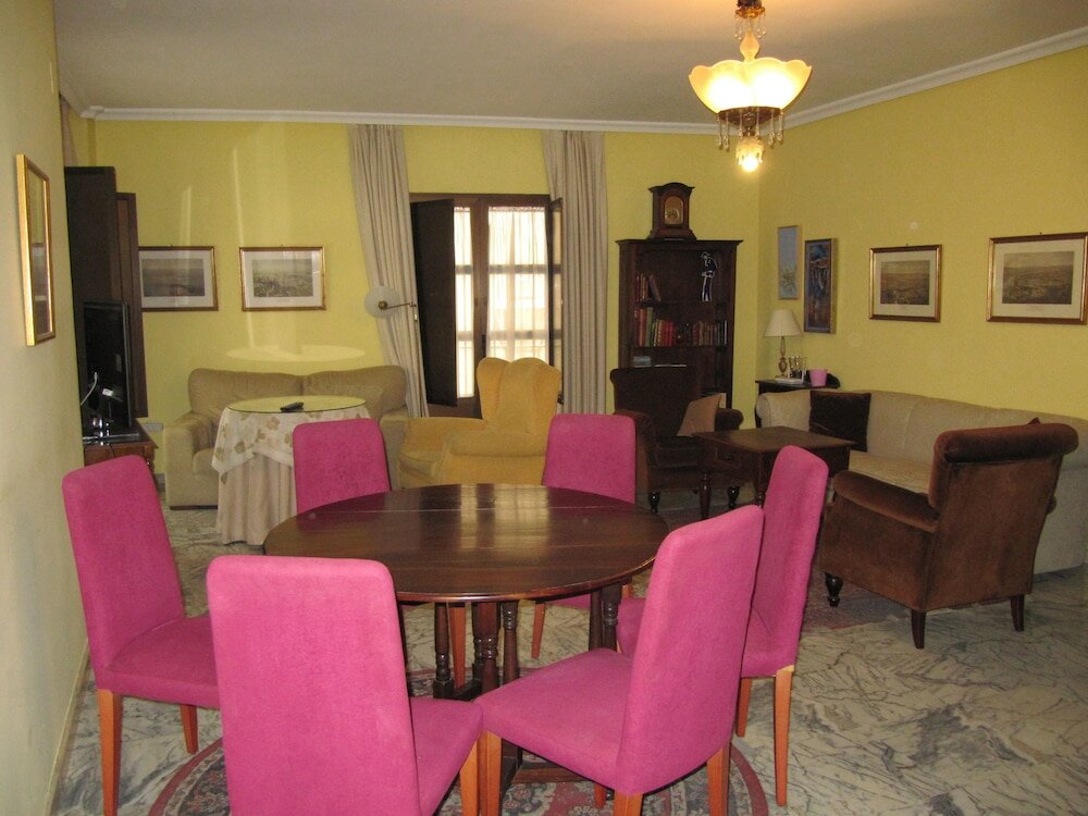 Фото Alfalfa Deluxe Suite by Valcambre