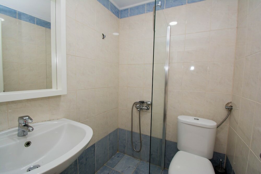 Фото Golden Grain Suites by Checkin