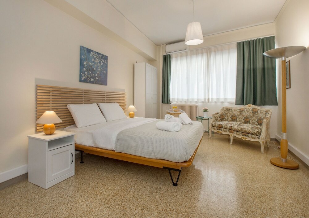 Фото Central apartment on pedestrian street