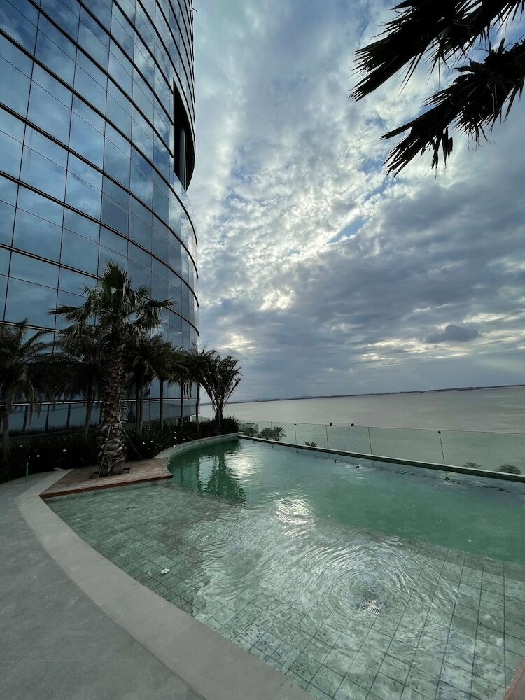 Фото DoubleTree by Hilton Porto Alegre