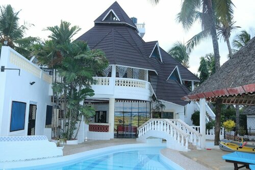 Гостиница A Wonderful Beach Property in Diani Beach Kenyaa Dream Holiday Place в Момбасе