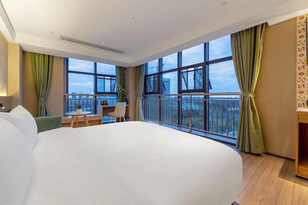 Фото Anns Go Hotel