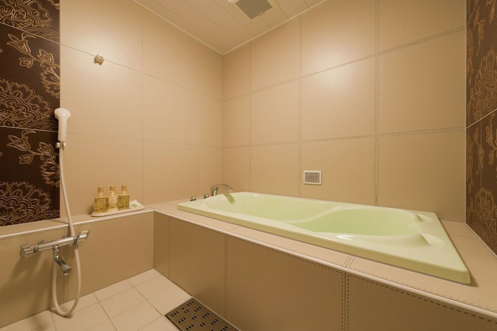 Фото Hotel Iris - Adult Only