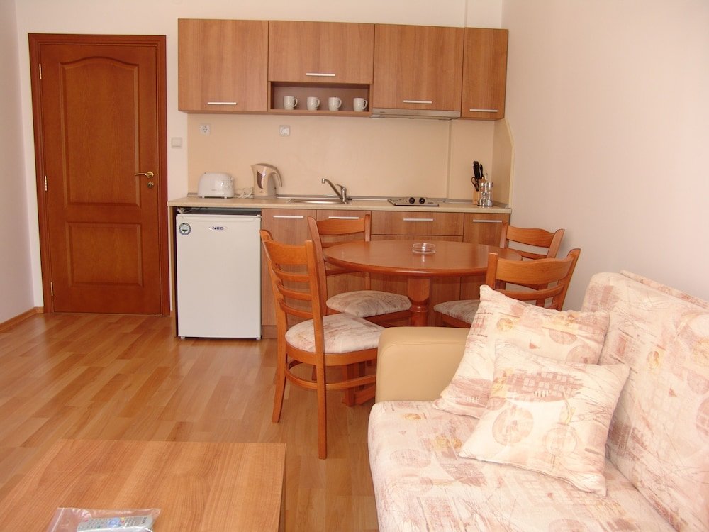 Фото Efir 2 Aparthotel