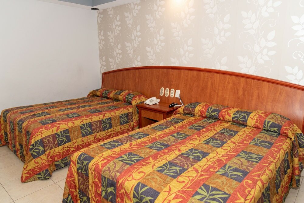 Фото Impala Hotel in front of the Ado