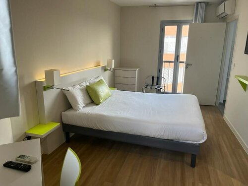 Гостиница Urban Riviera Juan-les-Pins в Антибе