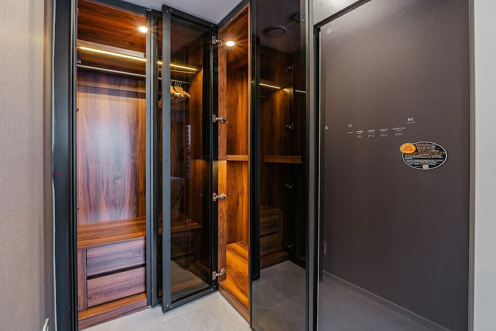 Фото Seocho Intoraon Hotel and Residence