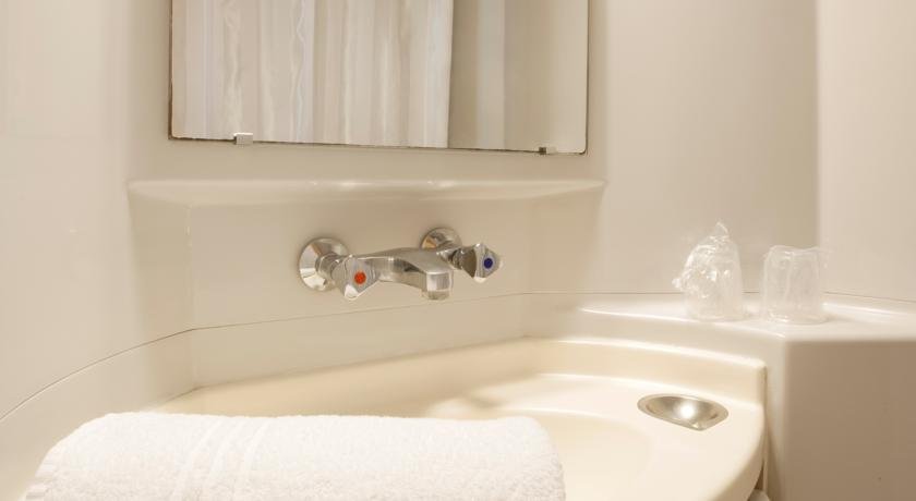 Фото Première Classe Versailles Saint Cyr L'ecole