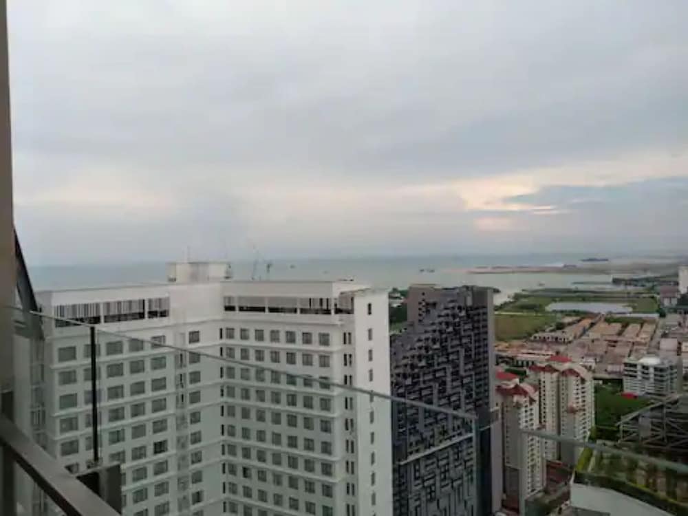 Фото Luxury Seafront Studio SilverScape A38