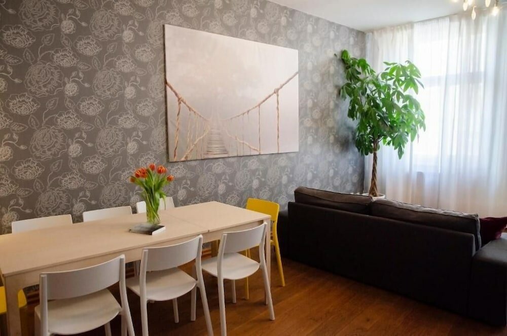 Фото The Republic Garden - Hostel