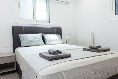 Гостиница Stylish Brand New Apt at Megaro Mousikis в Афинах