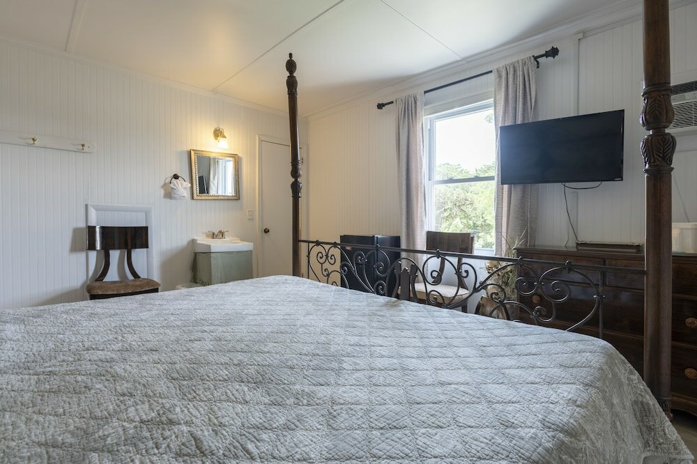 Фото Blackbeard's Lodge