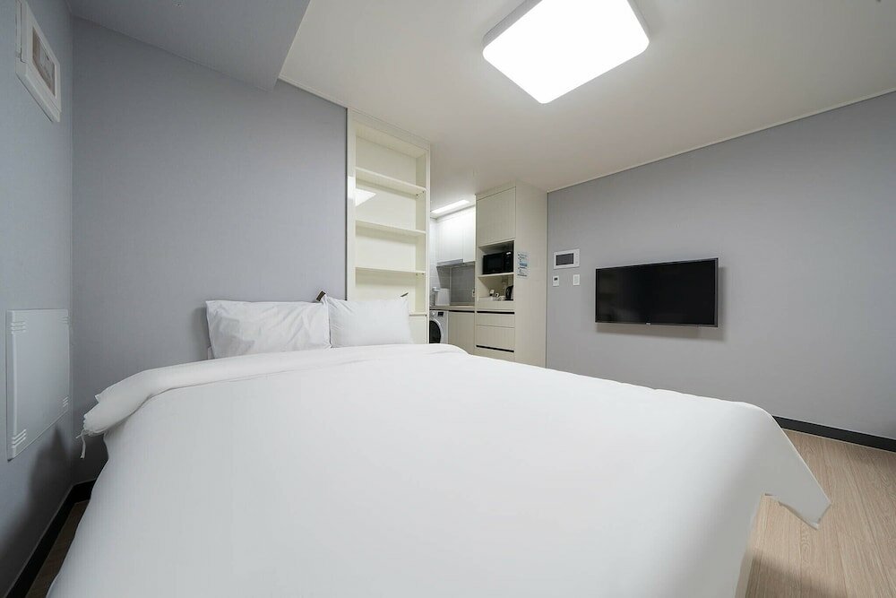 Фото Yeosu Myoungga Hotel