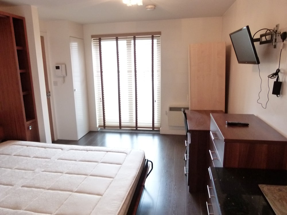 Фото Ss Property Hub - City of London Studio Apartment 9