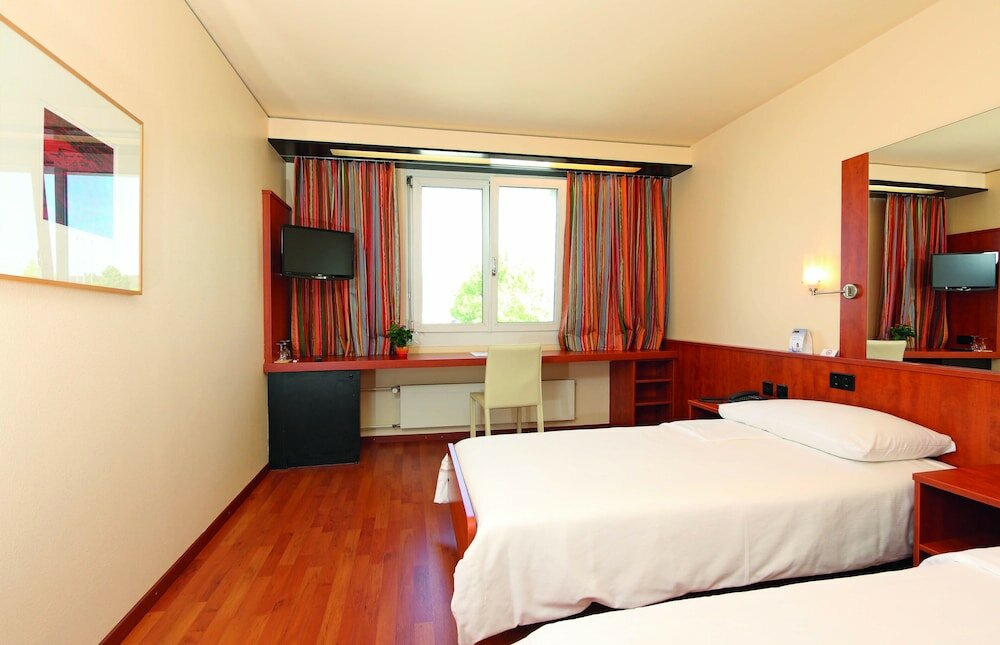 Фото Hotel Arte Spreitenbach