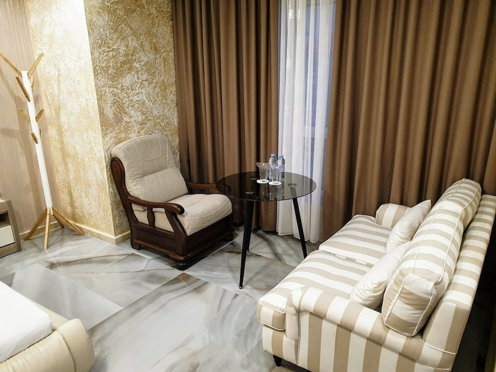 Фото Hotel Central