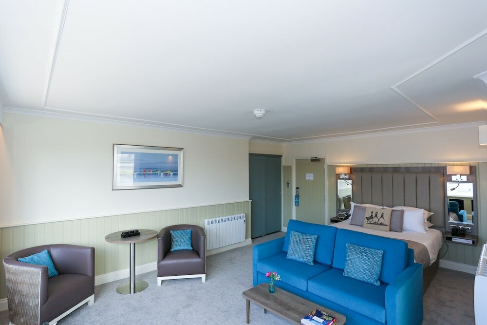 Фото Duck Bay Hotel