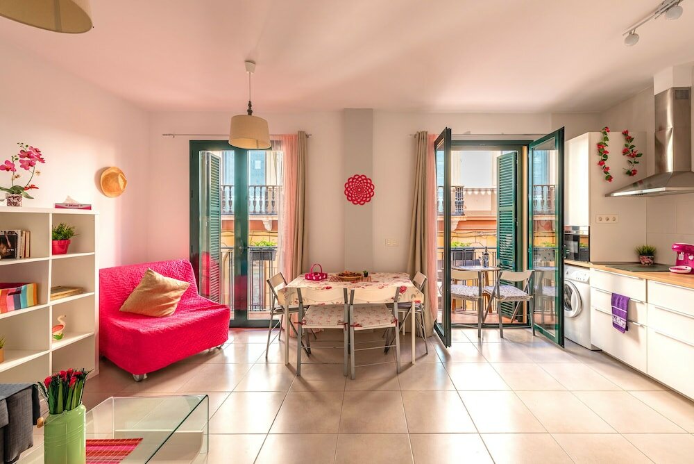 Фото Skysea Holidays City Center Suites