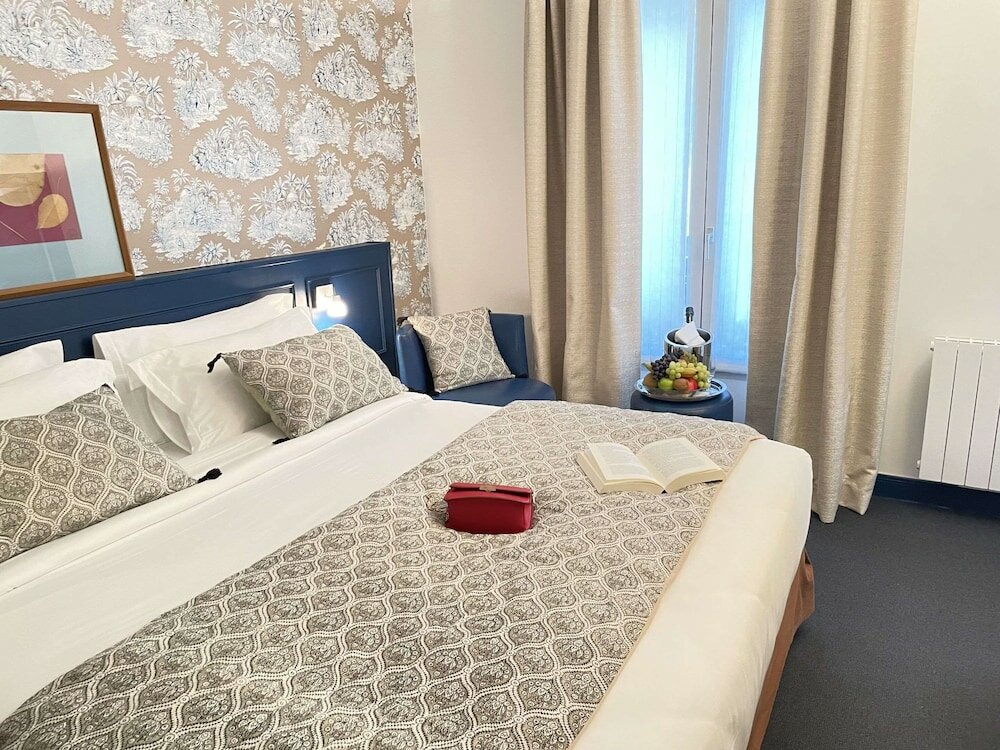 Фото Le Pergolese Paris Champs Elysées