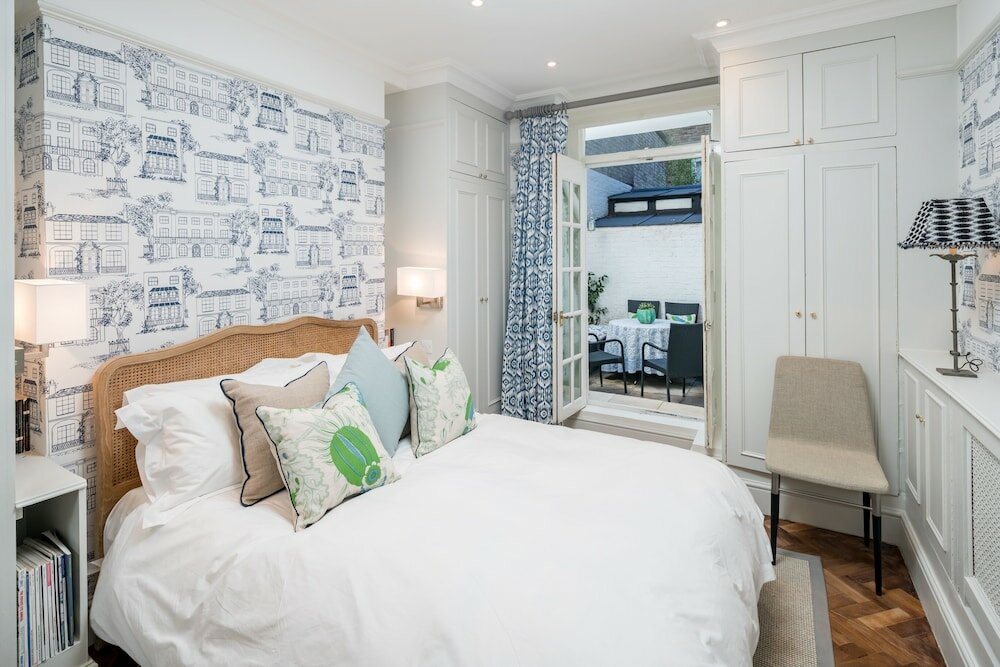 Фото Altido Charming 1br flat w Patio in the Heart of Pimlico