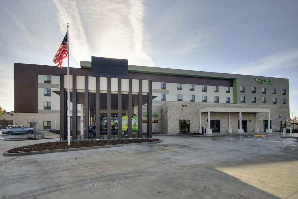 Фото Wyndham Garden Sacramento Airport Natomas