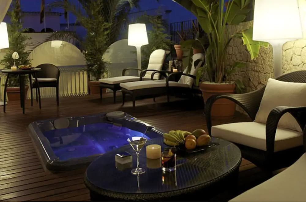 Фото Mirador de Dalt Vila – Relais & Chateaux