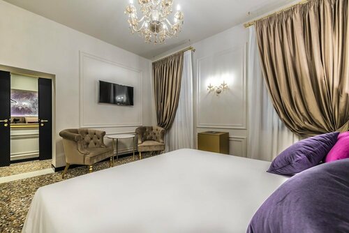 Апартаменты San Maurizio Luxury Suites в Венеции