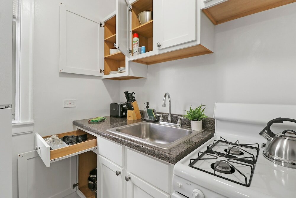 Фото 1br Portage Park Apt in Montrose