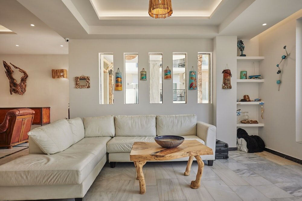 Фото Отель Iniochos