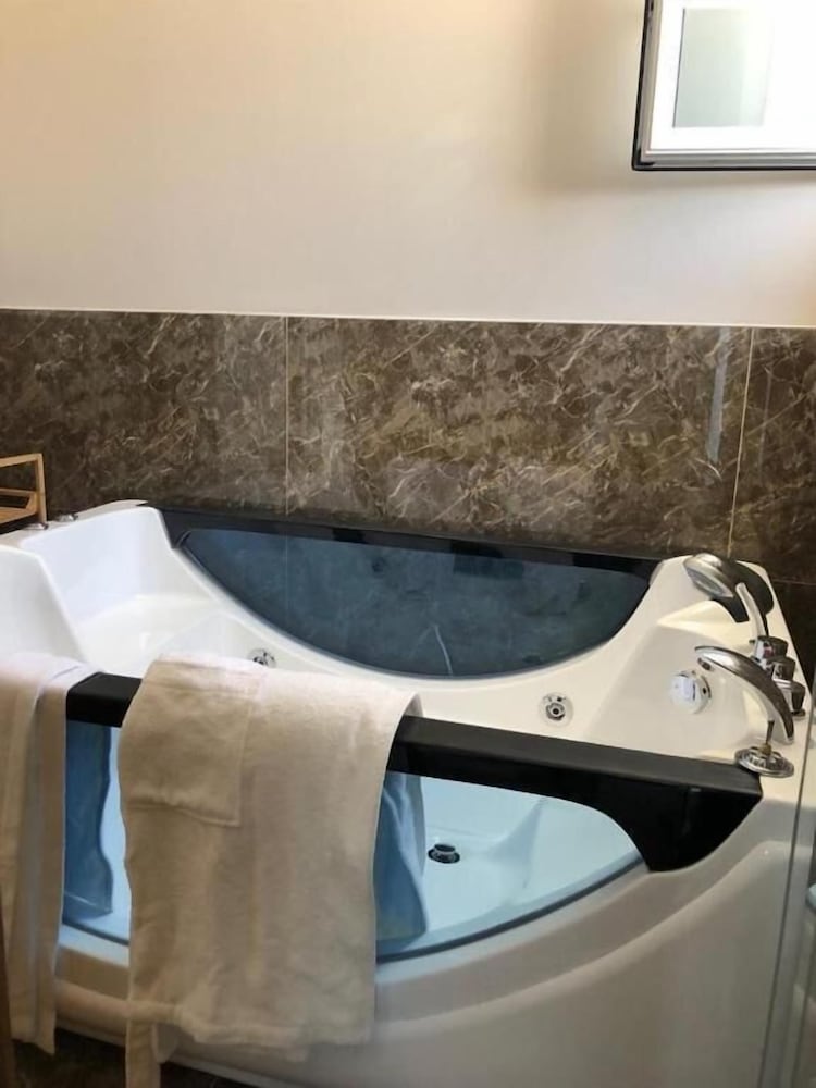 Фото Poda Boutique Hotel