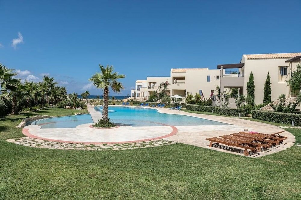 Фото Resitour - Chania Aphrodite Beachfront