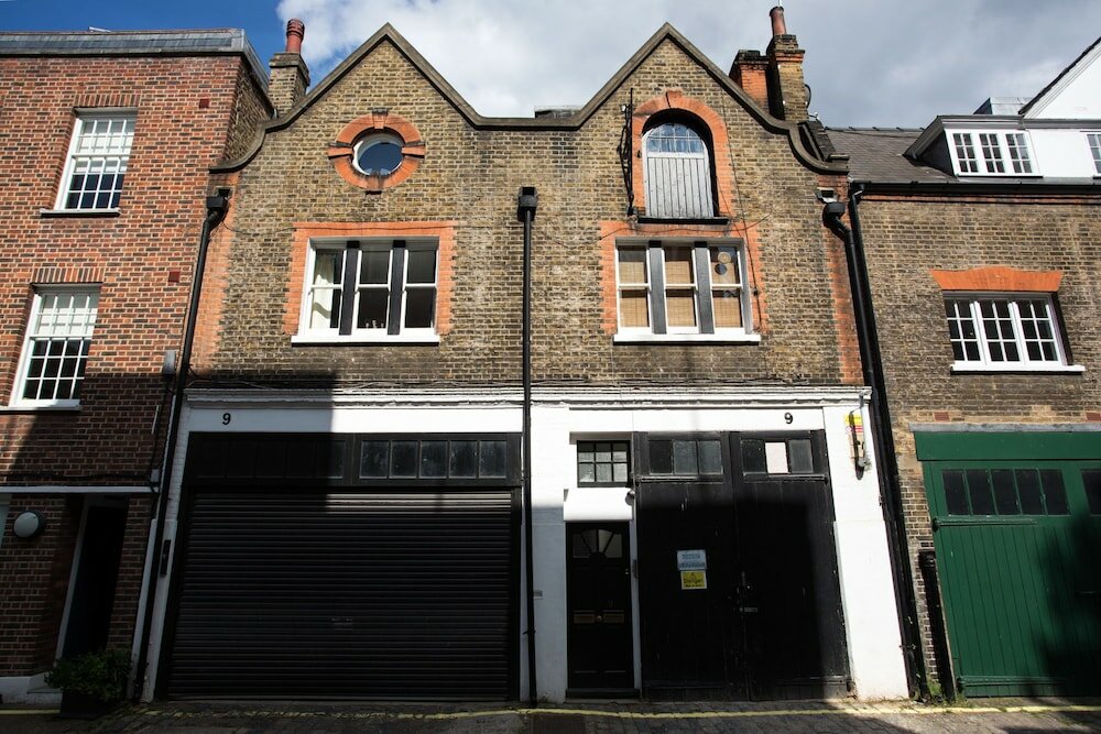 Фото 3 Beds 2 Baths Oxford Circus