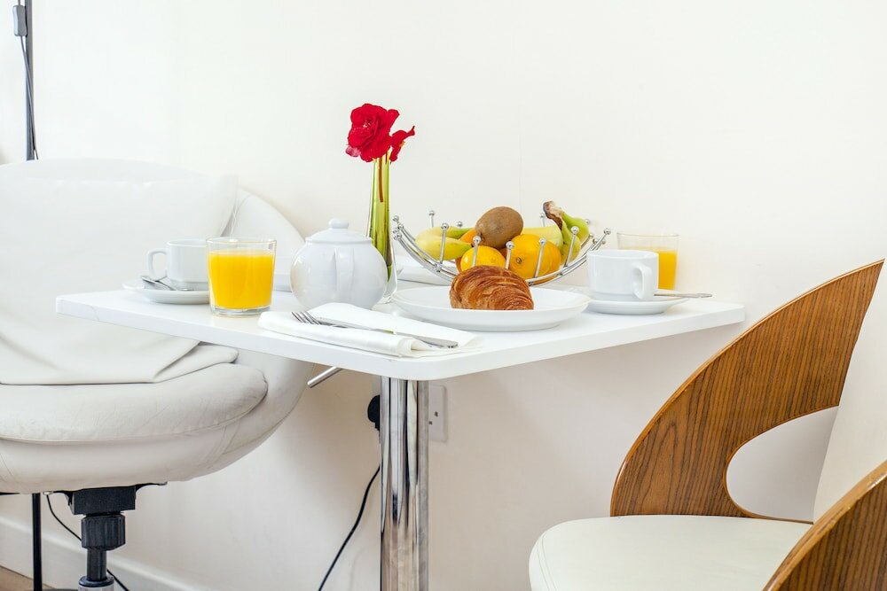 Фото Th Serviced Apartment London