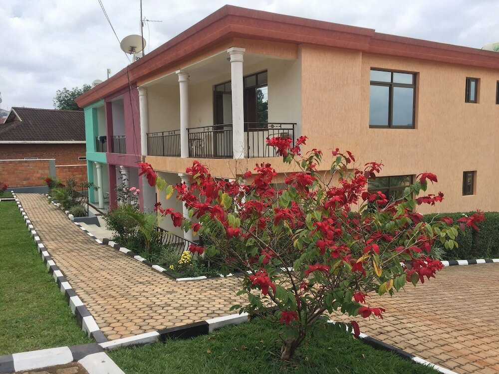 Фото Romalo Guesthouse